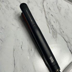 Glam Palm hair straightener